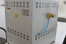 Opcjonalny układ dozowania gazu ochronnego w piecu laboratoryjnym
